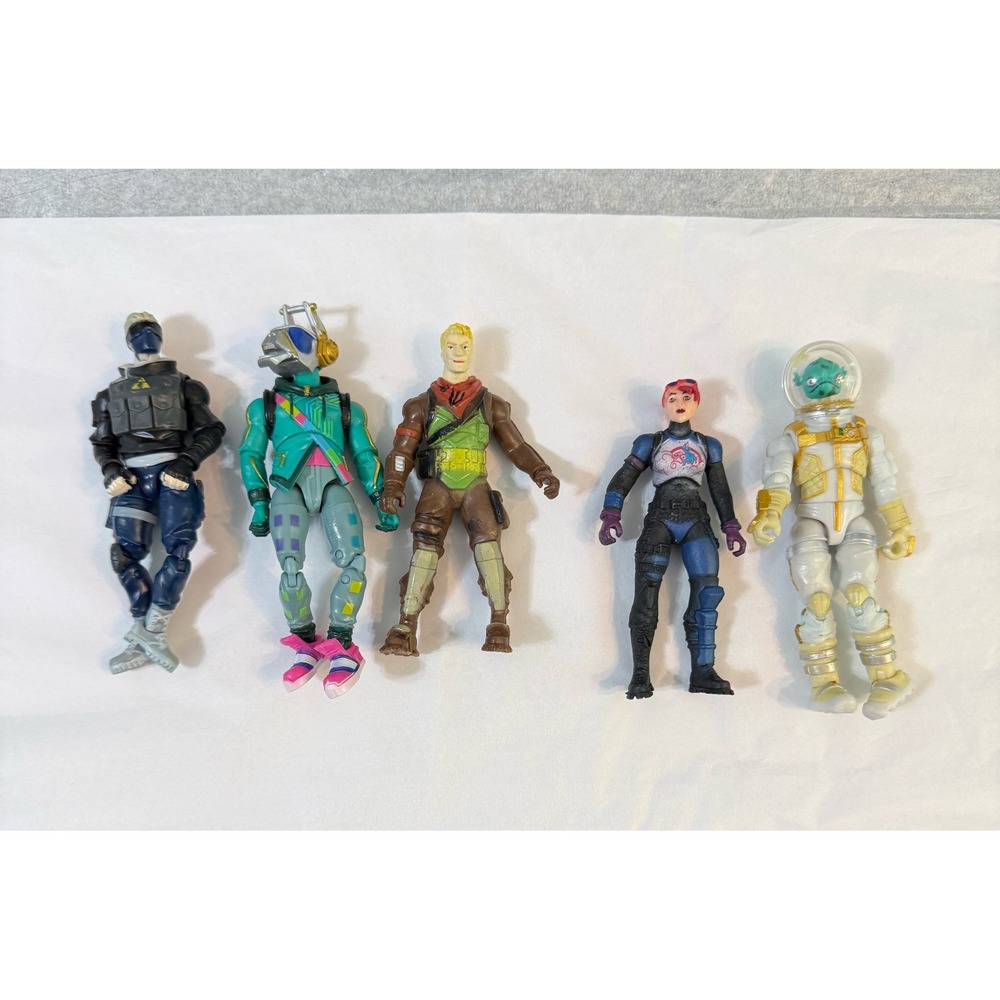 Fortnite Action Figure Lot of 5 Figures 4-Inch 8-Ball DJ Yonder Jonesy Leviathan